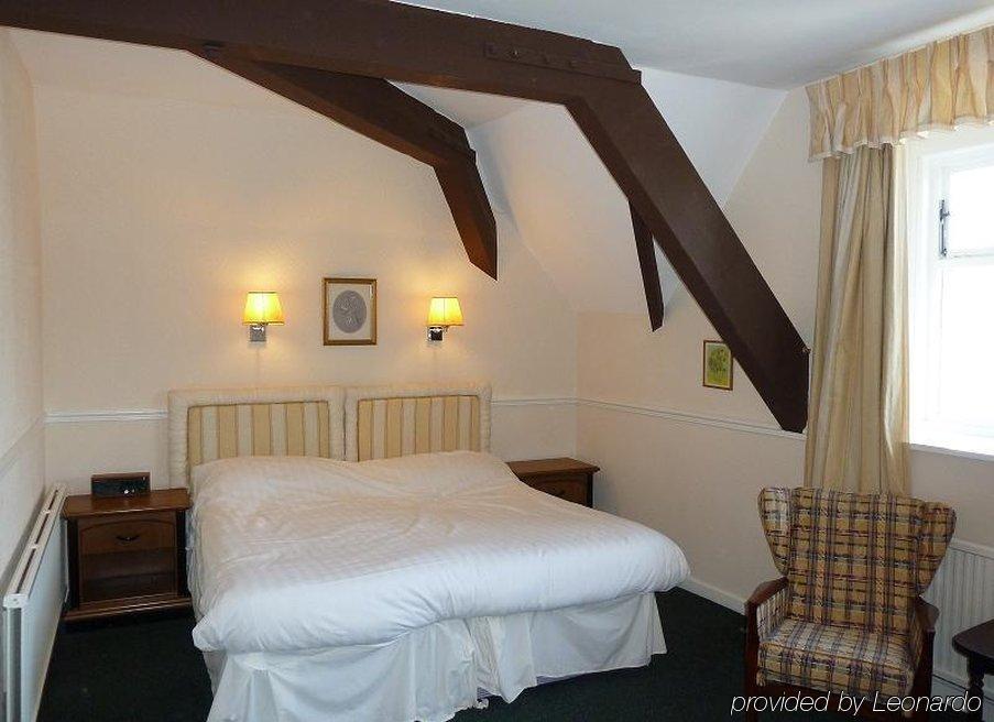 Durker Roods Hotel Huddersfield Room photo