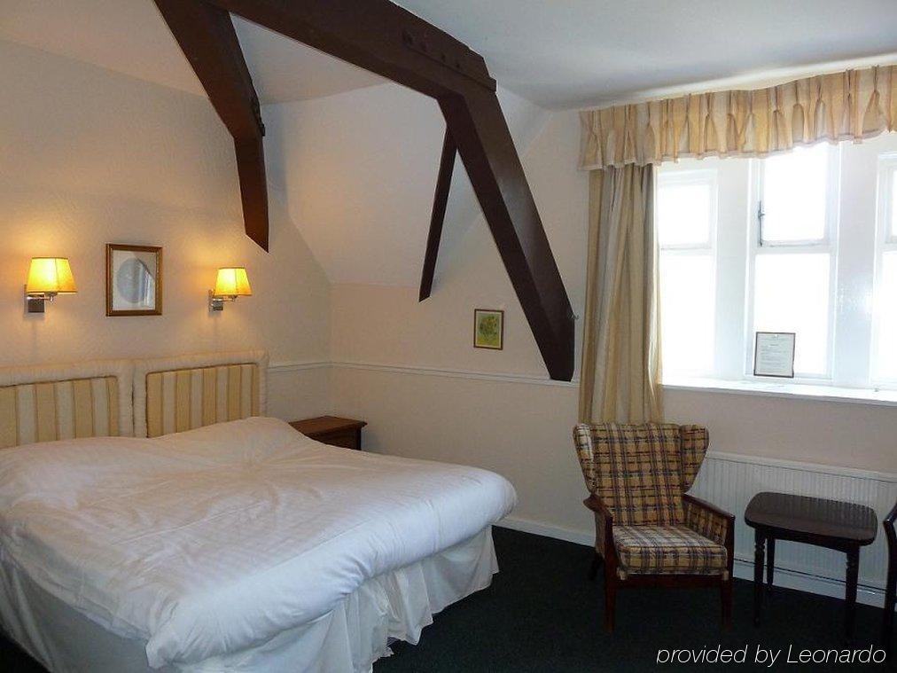 Durker Roods Hotel Huddersfield Room photo